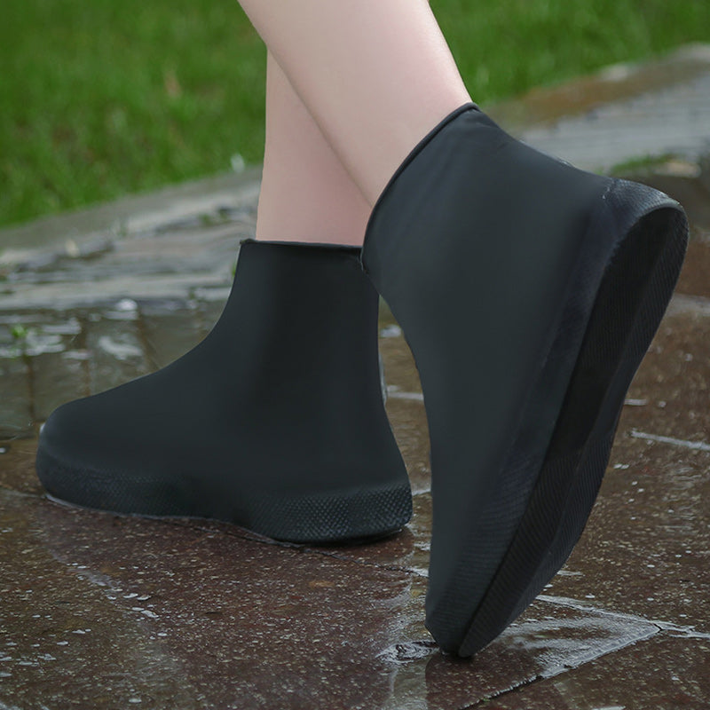 📢📢50% OFF !! ⏰ Waterproof Rain Shoe Cover – Non-slip sole & easy on/off – Reusable, perfect for wet weather or muddy walks – fits most shoes, keeps feet dry 🌧️